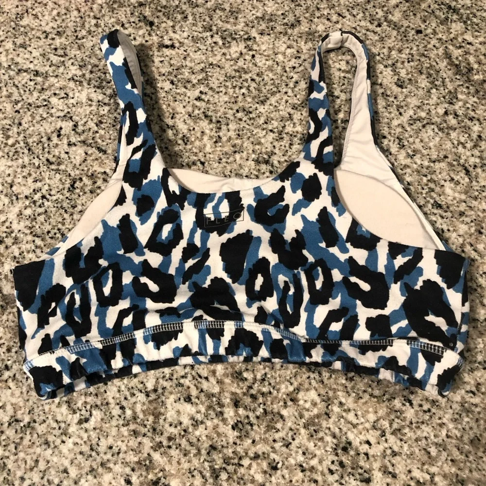 Fleo Celine Sports Bra Blue Black White Leopard Print Size Small GUC